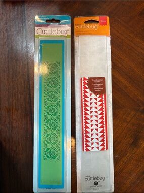 New, never used Cricut Cuttlebug Embossing Border Set of Two